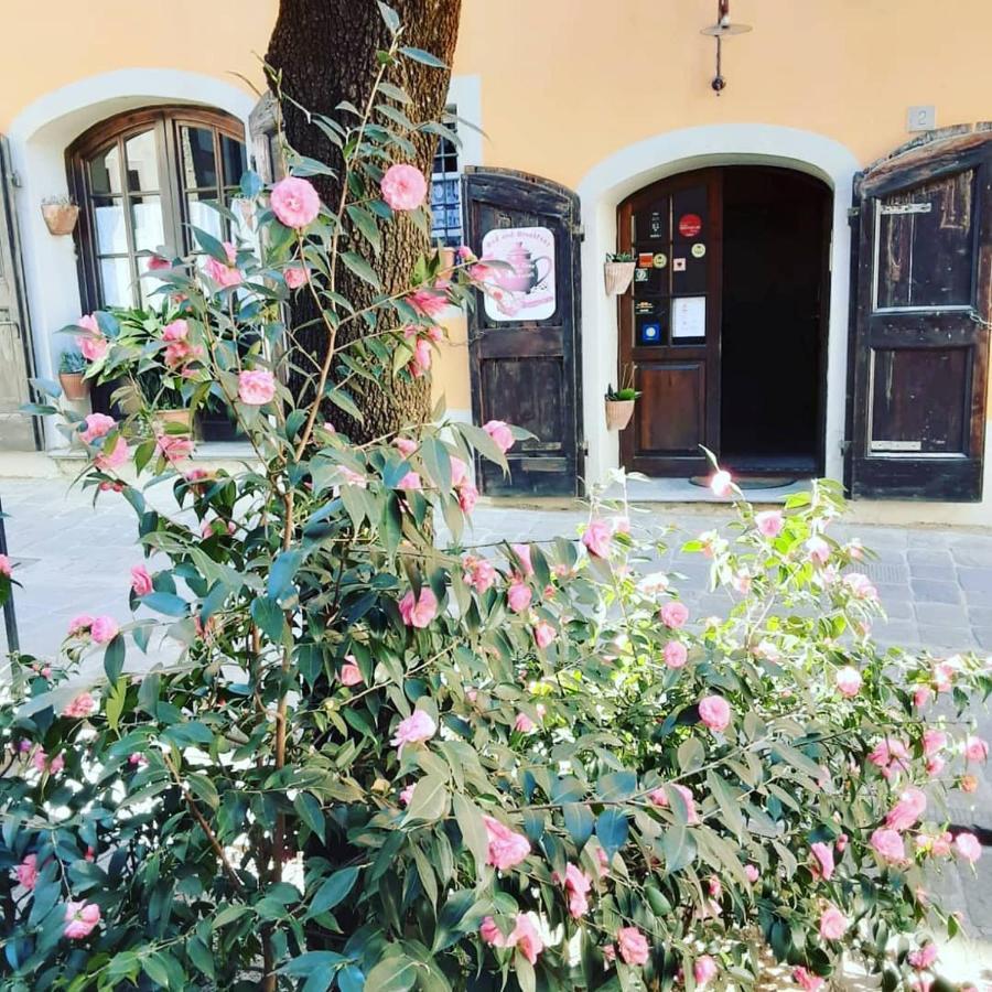 Bed and Breakfast Antica Casa Dei Rassicurati à Montecarlo Extérieur photo