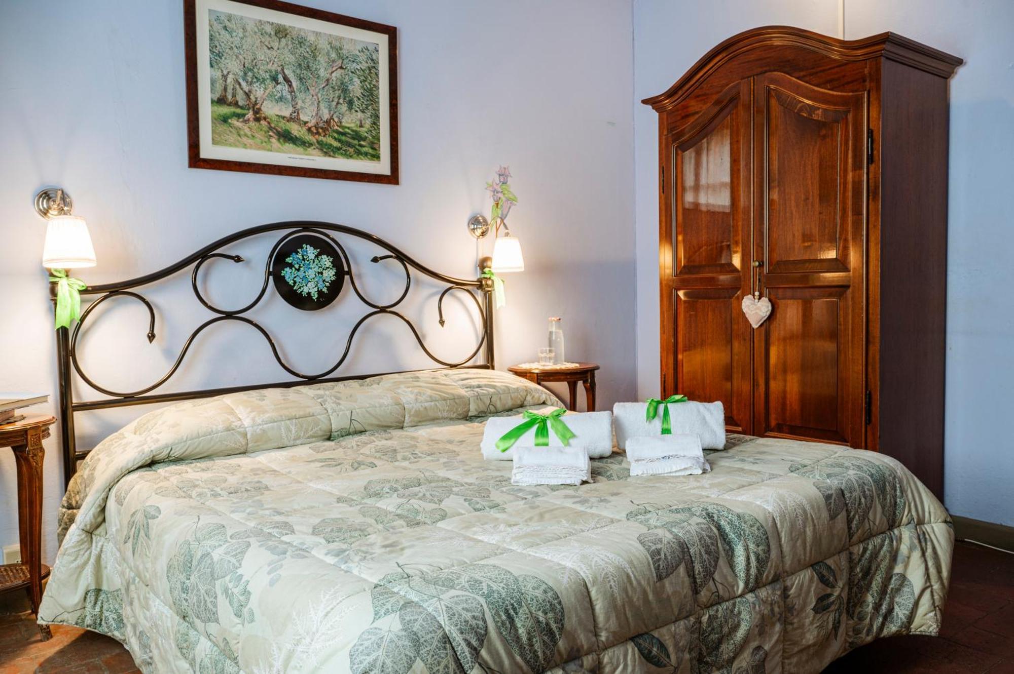 Bed and Breakfast Antica Casa Dei Rassicurati à Montecarlo Extérieur photo